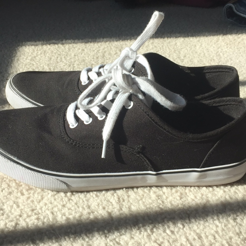 Mossimo shoes